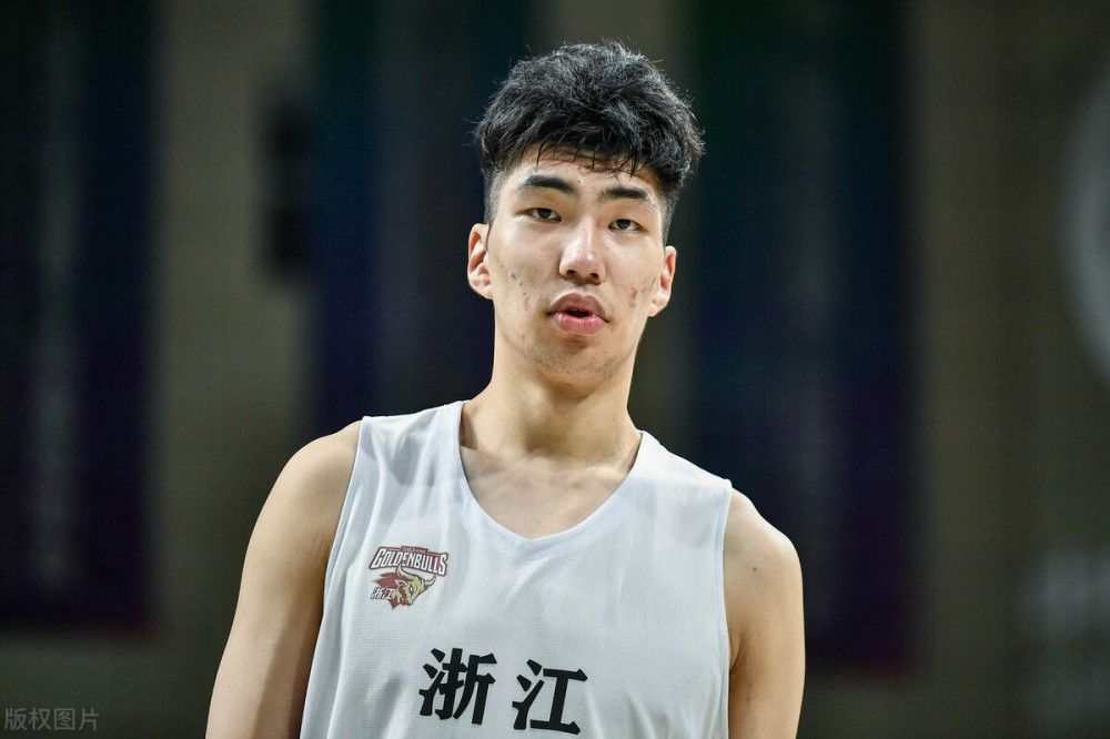 两个月后，他的同党被人割喉谋杀，惨死屋内